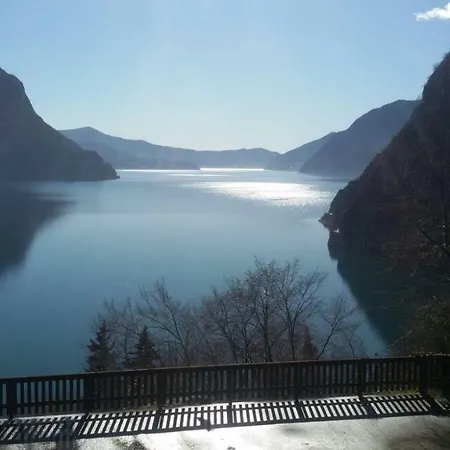 Rocca Sul * Castro (Lombardy)